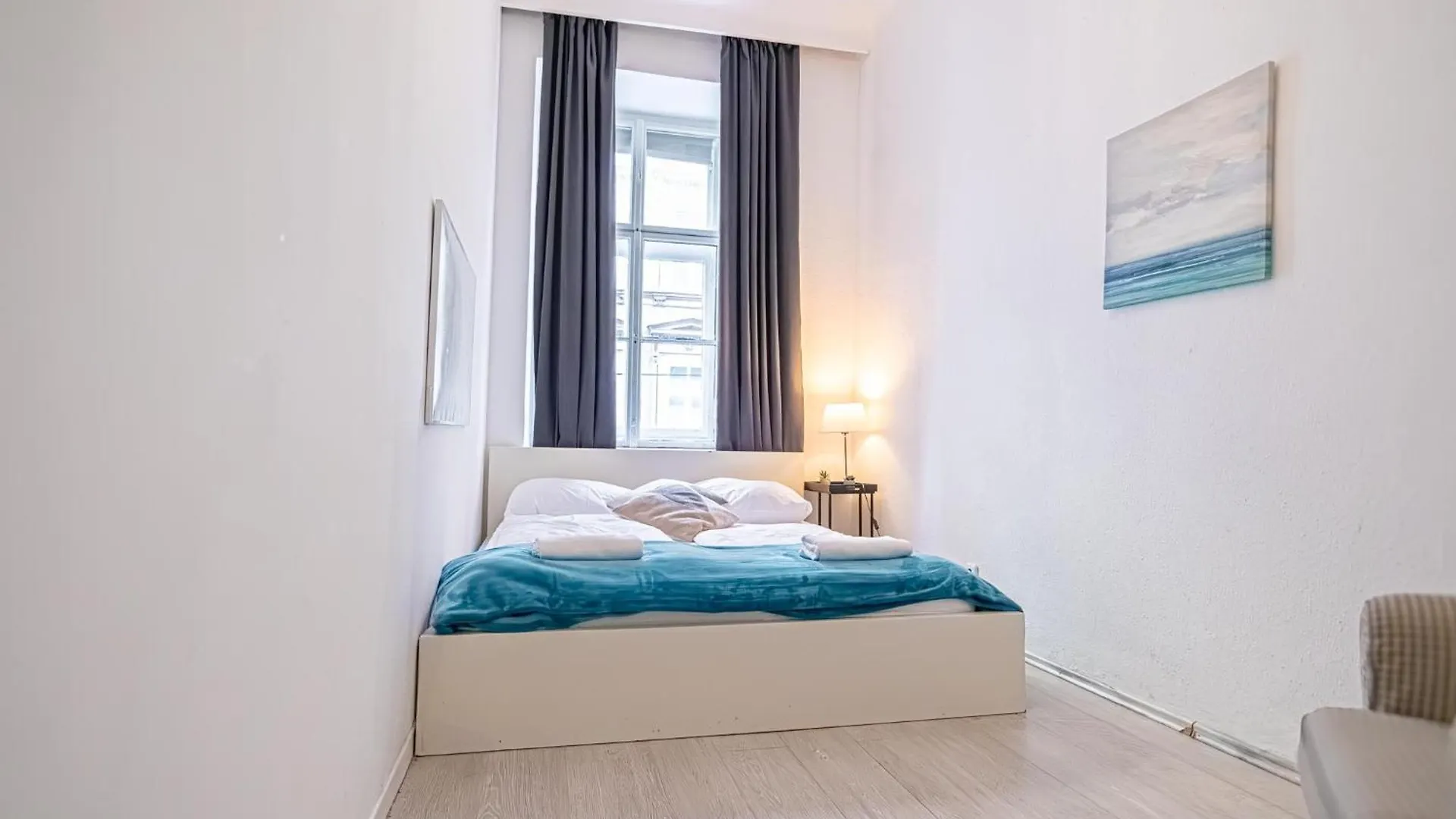 Trendy 1Br & 1Lr Near Rennweg, Great City Links